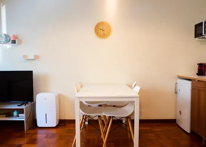 312 - With Free Parking بورتو