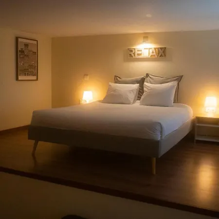 312 - With Free Parking Porto