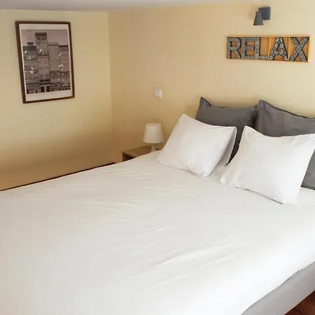 312 - With Free Parking Apartman